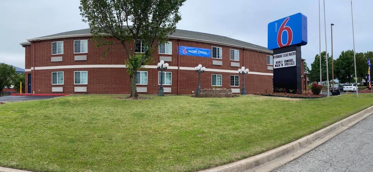 Motel 6 Tulsa, Ok - Central Exterior foto