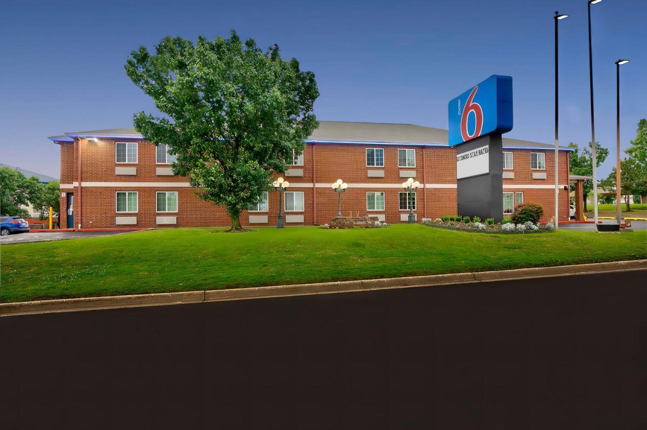 Motel 6 Tulsa, Ok - Central Exterior foto